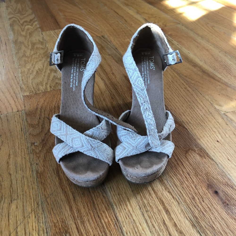 Tom wedges
